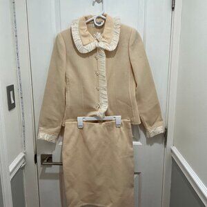 Bill Blass skirt suit/blazer women, size 12 Ivory